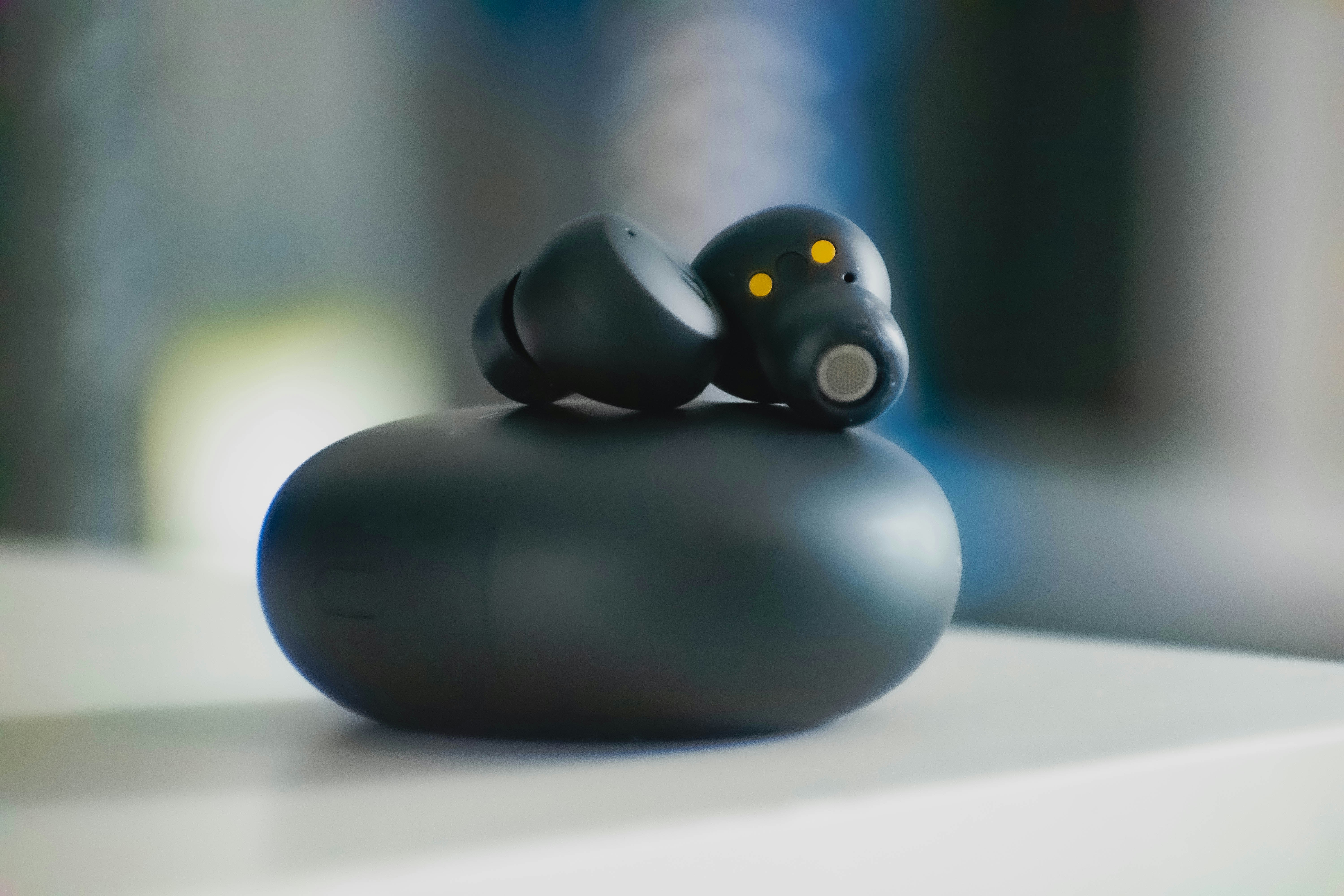 a close up of a black and white object